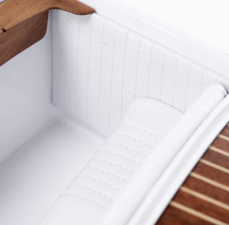 Bellezza Motorboat - Amati Model Boat Kits 4-min