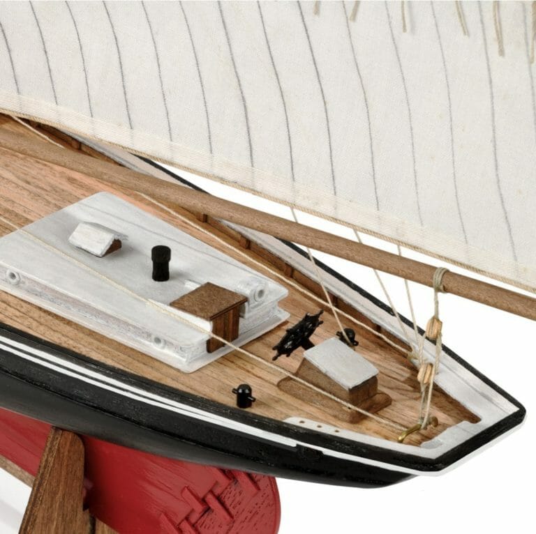 Bluenose 1 Fishing Schooner Amati Model Ship Kit 7-min