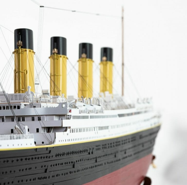 Titanic - Amati Model Ship Kit 4-min