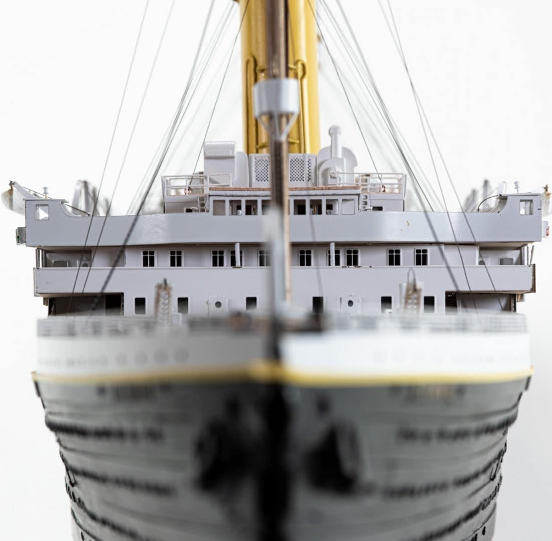 La plus grande maquette flottante au monde du Titanic exposée à