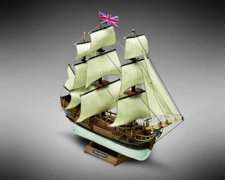 Bounty - Mini Mamoli - Childrens Model Ship Kit-min