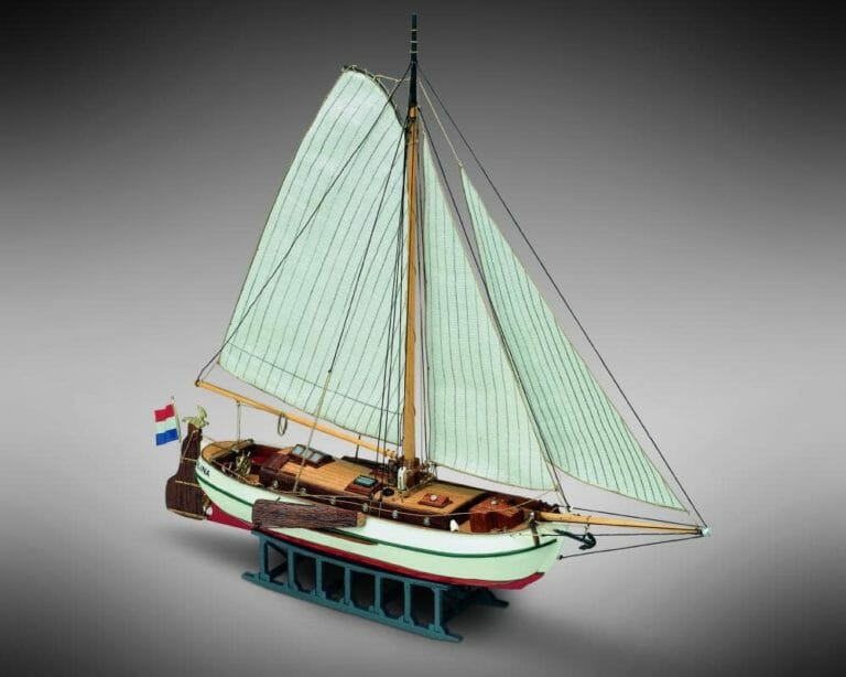 Catalina - Mini Mamoli - Childrens Model Ship Kit-min