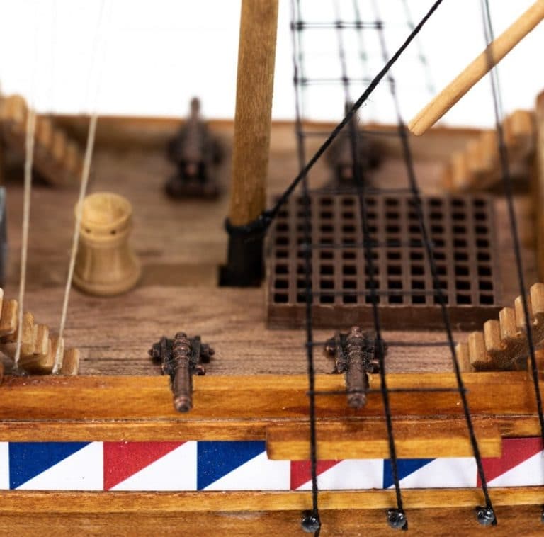 Elizabethan Galleon - Childrens Model Ship Kit - Detail 7-min