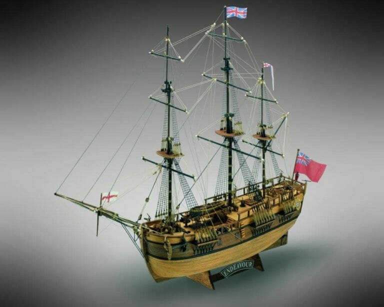 Endeavour - Mamoli Model Ship Kit-min