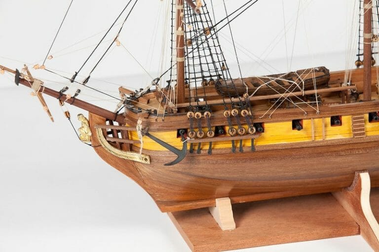 HMS Greyhound - Corel Model Ship Kit - Detail 1-min