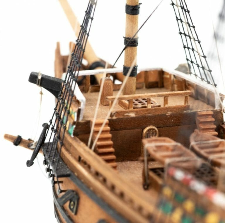 HMS Mayflower - Childrens Model Ship Kit - Detail 4-min