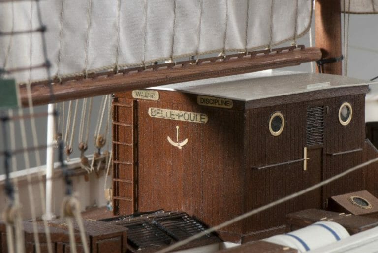 La Bella Poule - Dusek Ship Kits - Detail 3-min (1)