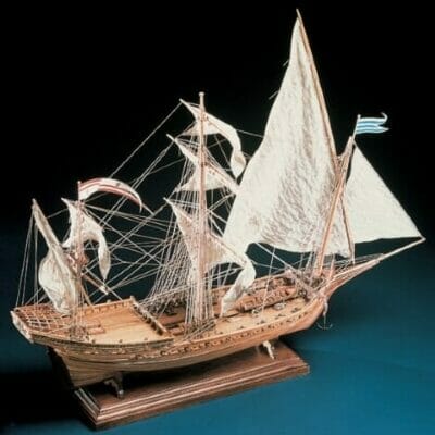 Misticque - Corel Model Ship Kit