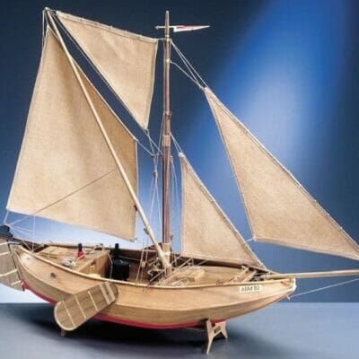 Arm 82 Dutch Fishing Boat - Mantua Wooden Model Ship Kits