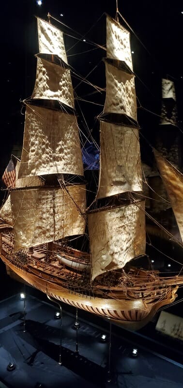 I modelli di navi in miniatura di August Crabtree 6