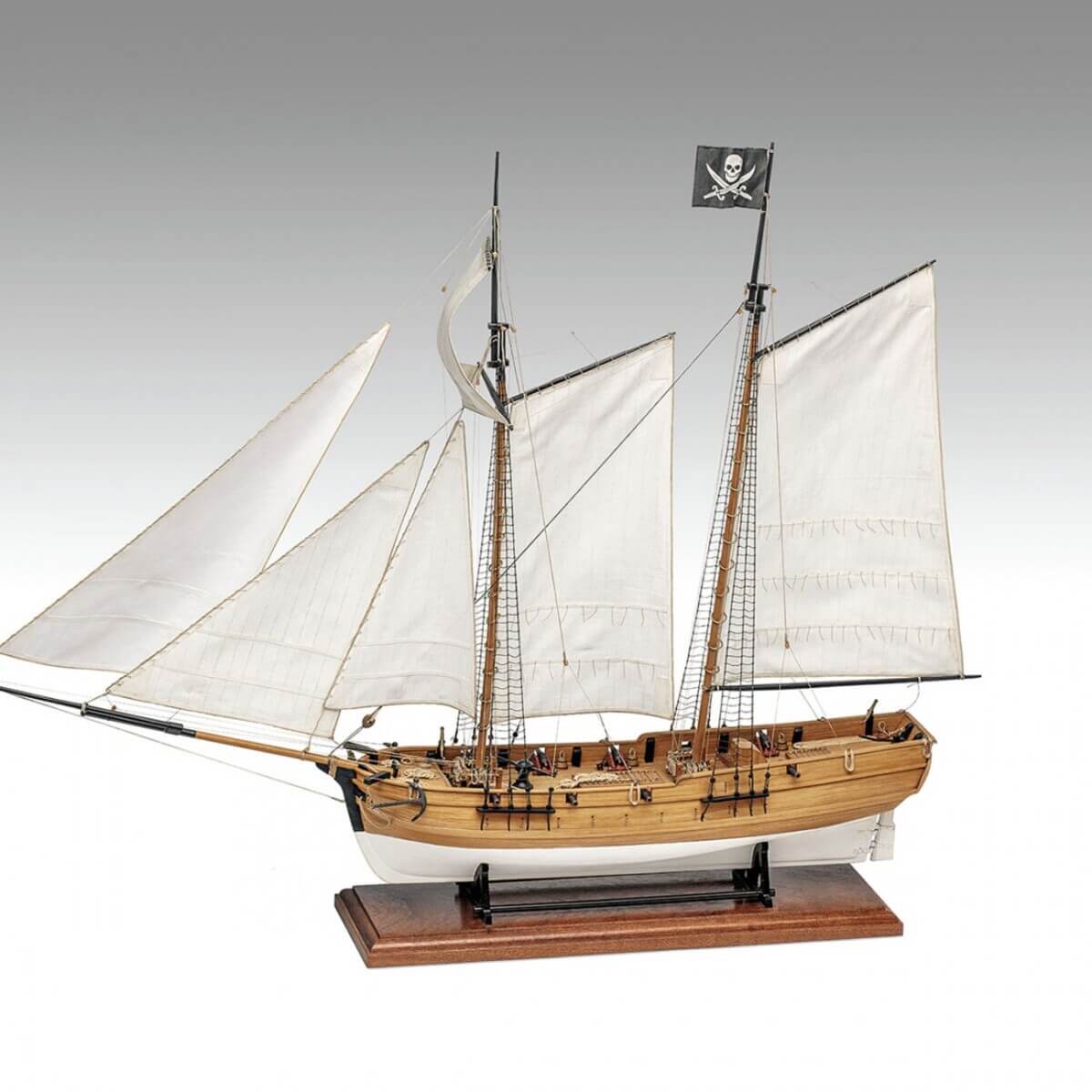 Adventure Pirate Ship Model Ship Kit - Amati (1446)